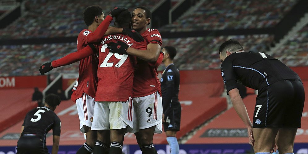 Manchester United merayakan gol yang dicetak Anthony Martial saat menghadapi Aston Villa dalam laga lanjutan Premier League, Sabtu (2/1/2021).